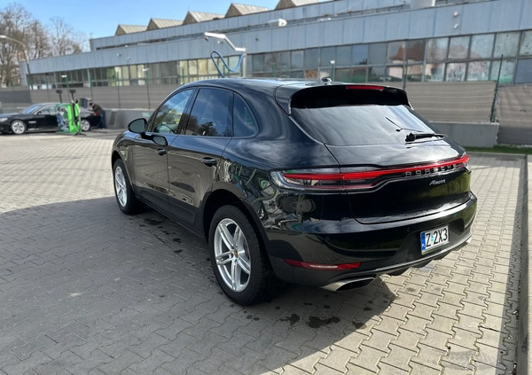 Porsche Macan cena 225000 przebieg: 26000, rok produkcji 2021 z Koszalin małe 232